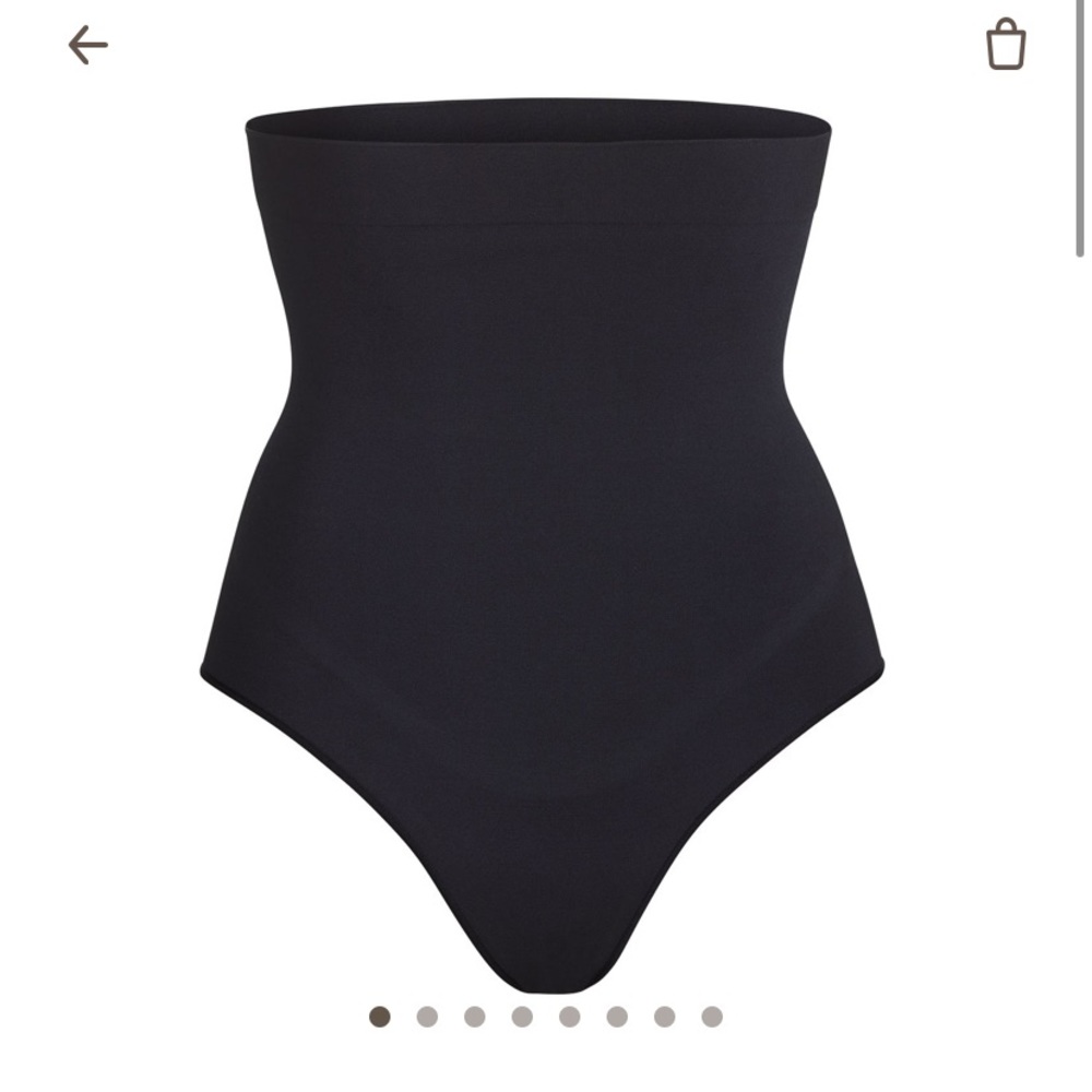SKIMS High Waisted Bonded Thong✨